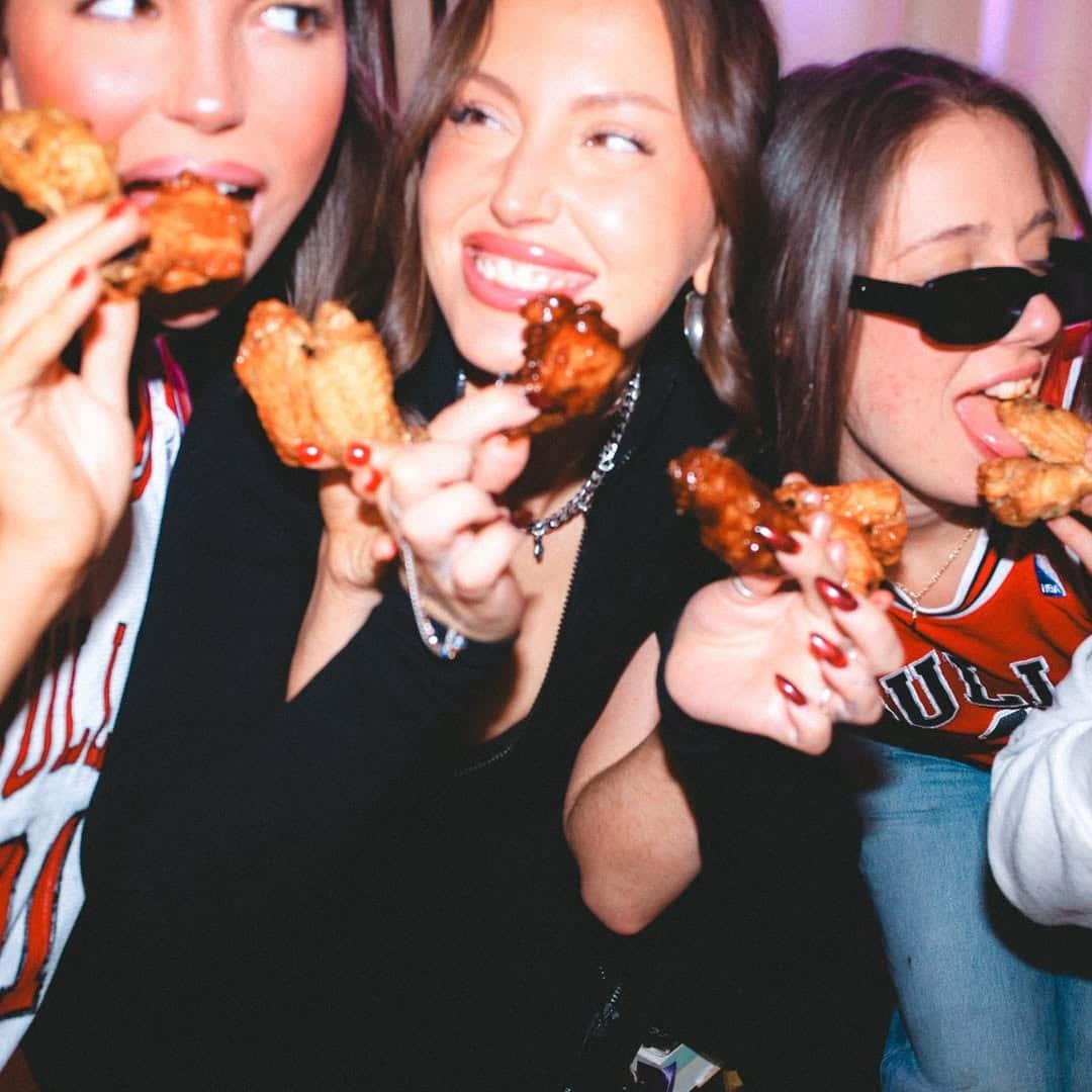 Late-Night Eats: Cheap Restaurants Open Past Midnight
